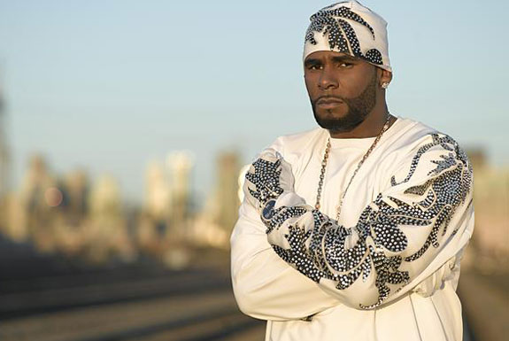 r kelly (18).jpg